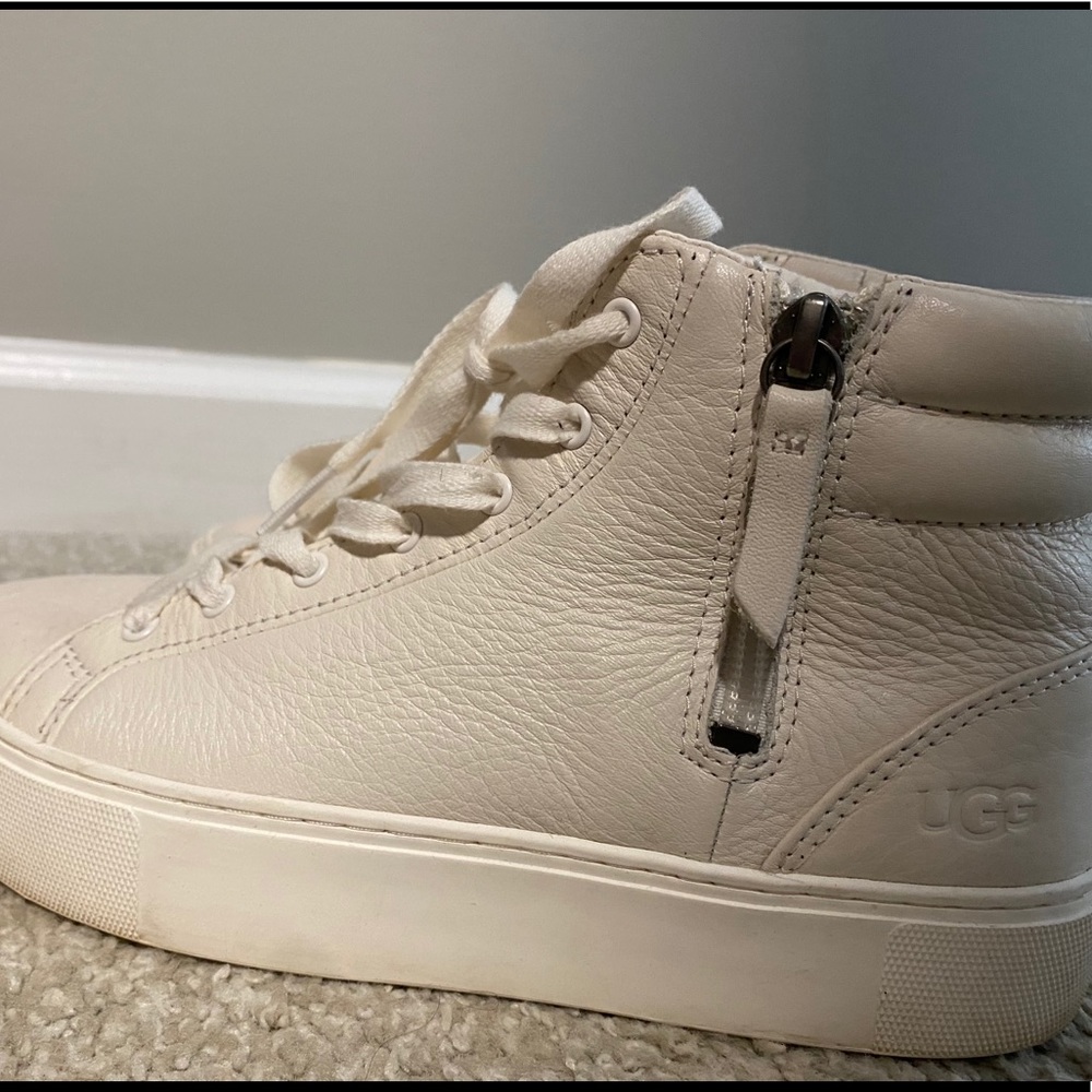 Ugg’s sneakers